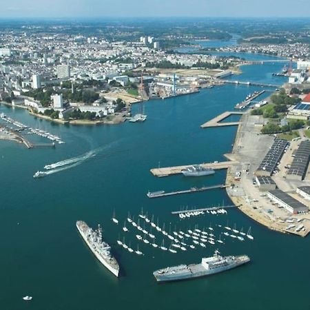 Joli T2 En Centre-Ville Lorient Avec Balcon Cosy Экстерьер фото