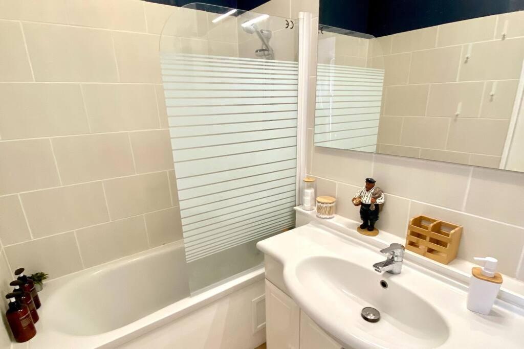 Joli T2 En Centre-Ville Lorient Avec Balcon Cosy Экстерьер фото